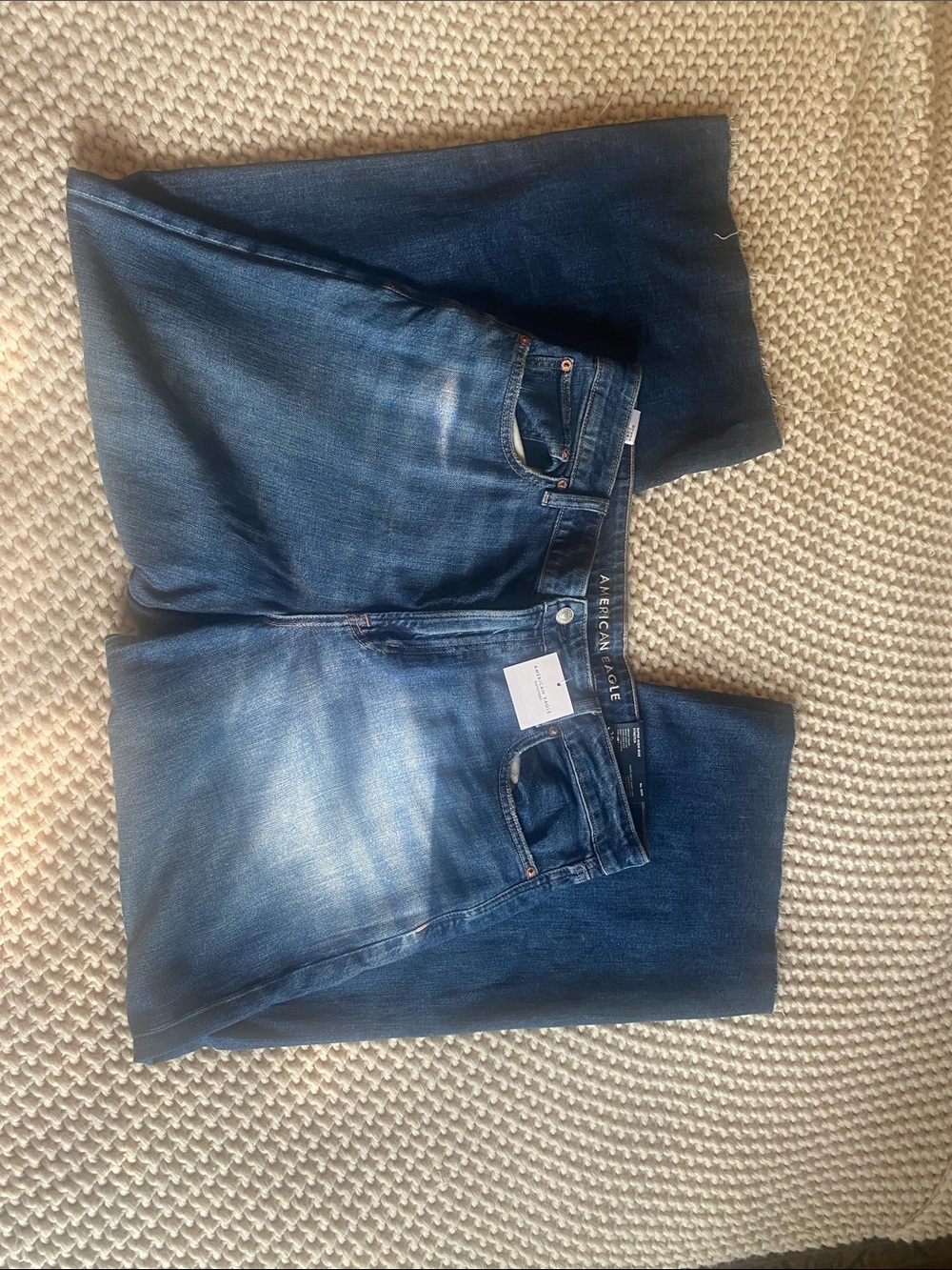 American Eagle High Waisted Baggy Wide Leg Jean - Picture 7 of 7
